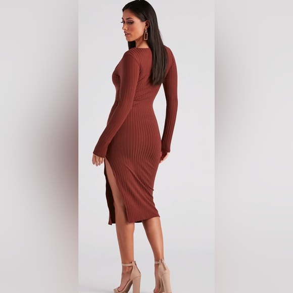 Scoop Neck Midi Dress - Picture 3 of 6